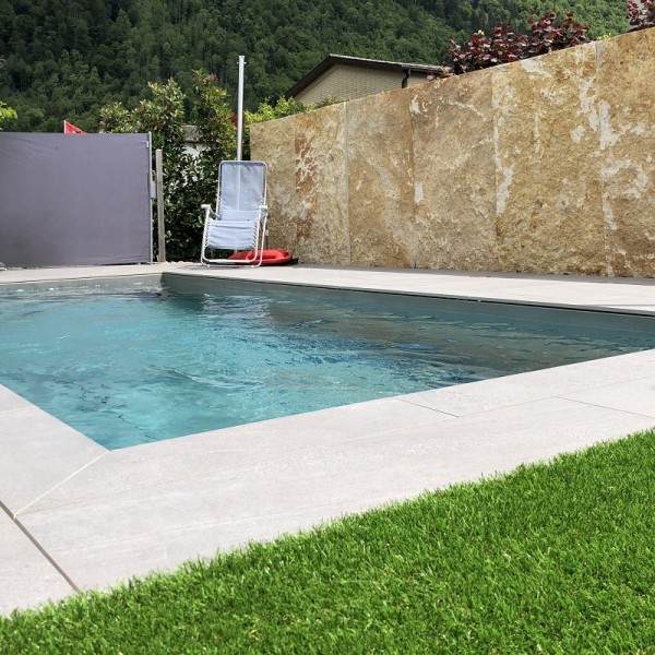 Kindersichere Poolabdeckung Kindersichere Poolabdeckung