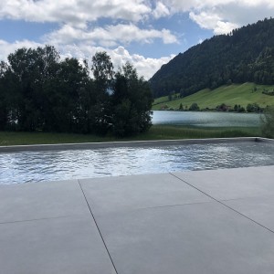 Senkboden Pool in Oberägeri ZG