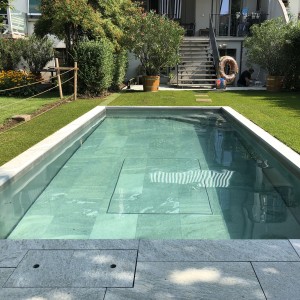 Senkboden-Pool Basel